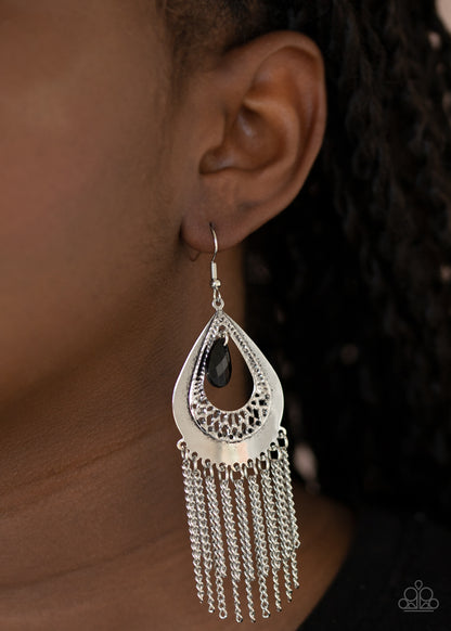 Scattered Storms - black - Paparazzi earrings