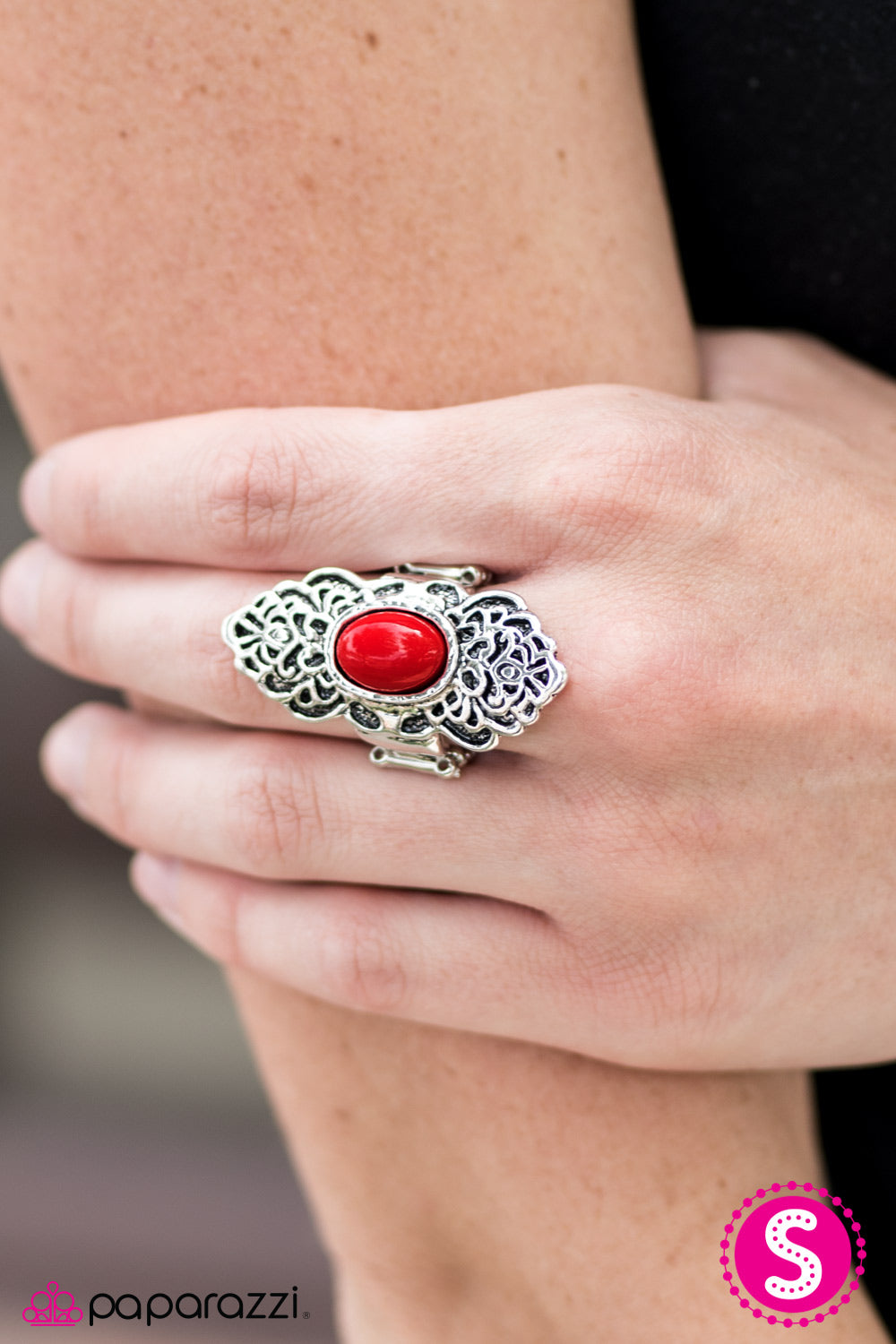 Scenic Drive - Red - Paparazzi ring