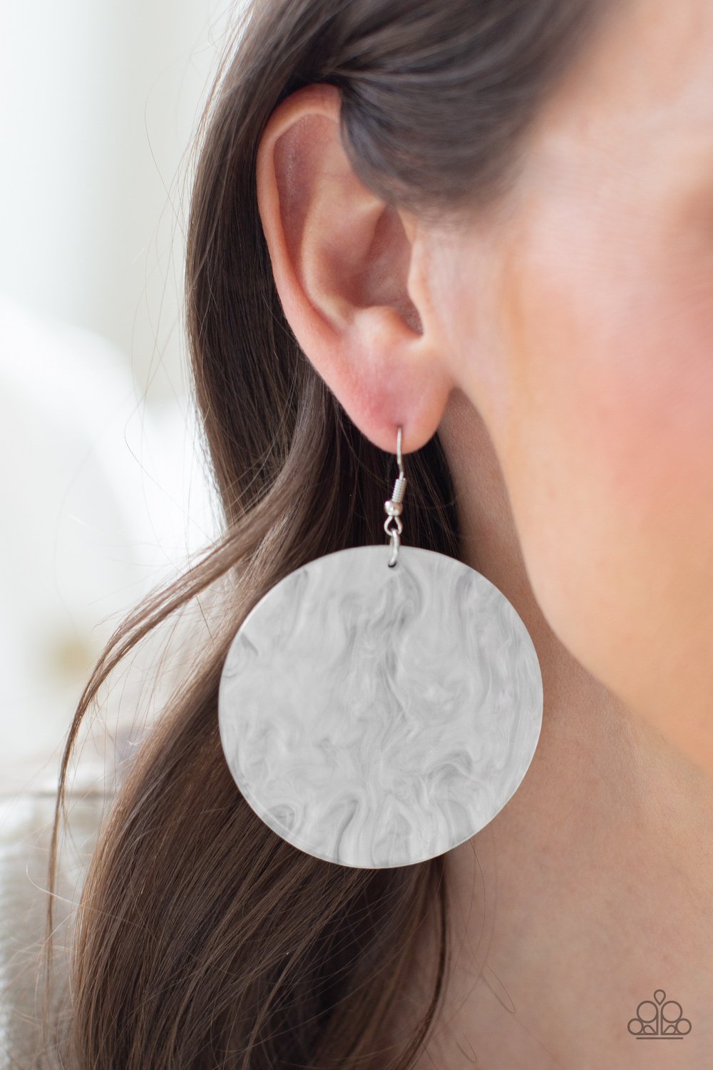 SEA Where it Goes - white - Paparazzi earrings