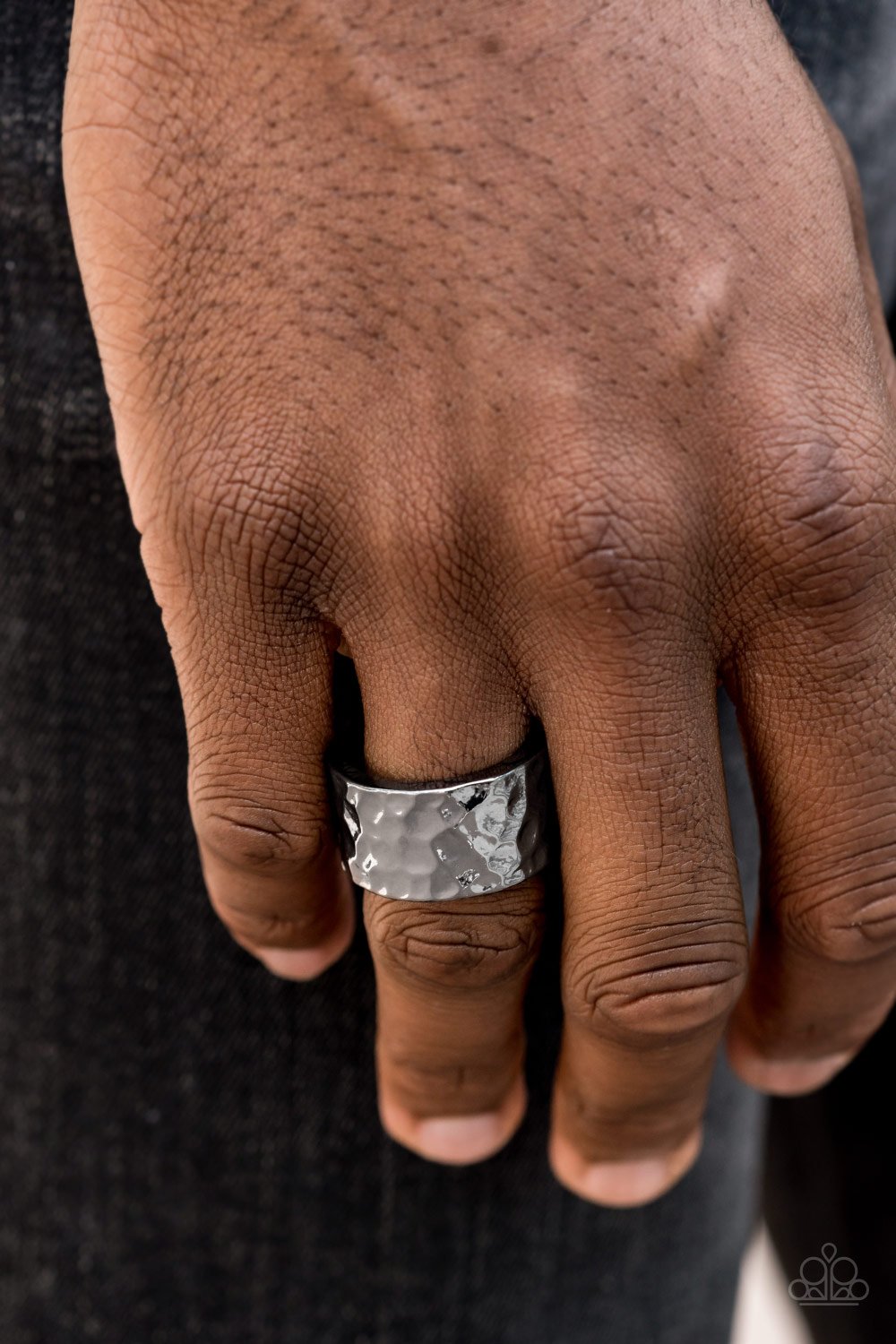 Self Made Man - black - Paparazzi MENS  ring