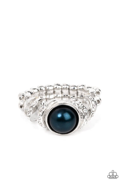 Selfie Status - blue - Paparazzi ring