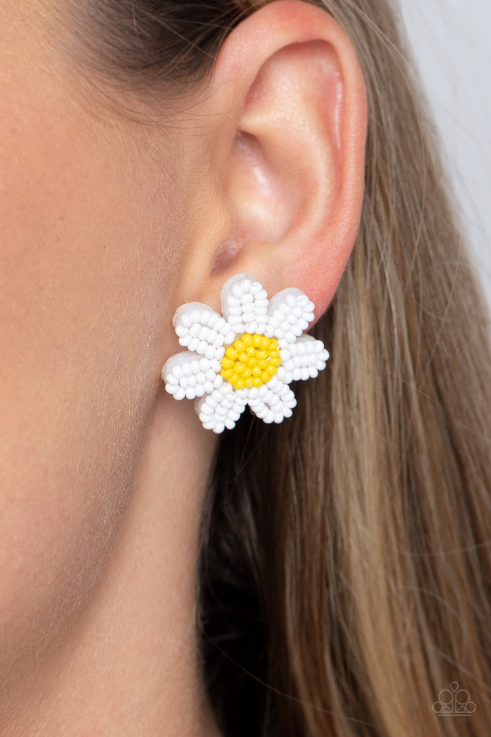 Sensational Seeds - white - Paparazzi earrings