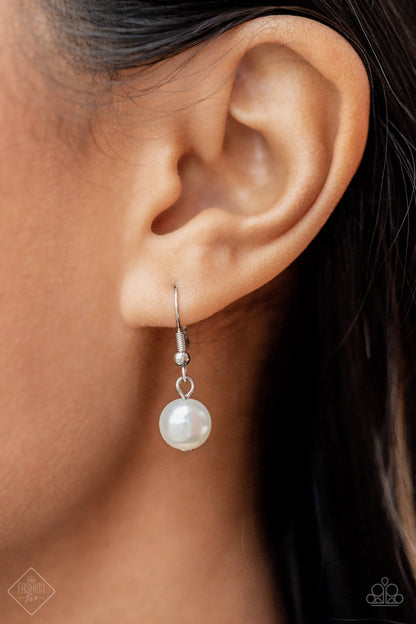 Sensational Showstopper - white - Paparazzi necklace