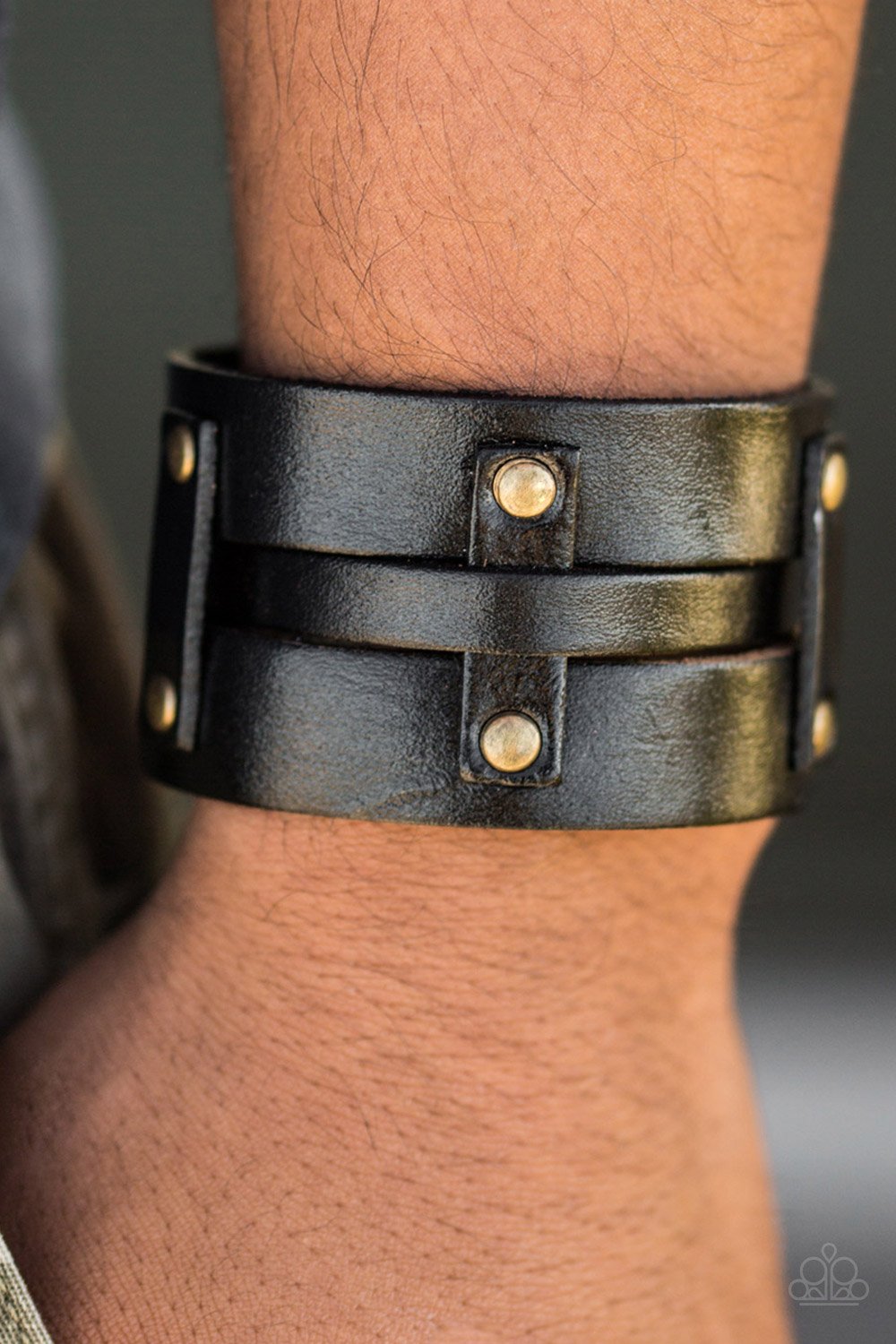 Shark Bait-black-Paparazzi bracelet