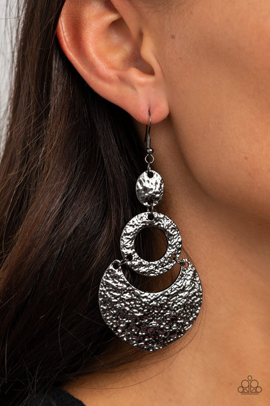 Shimmer Suite - black - Paparazzi earrings