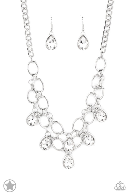 Show-Stopping Shimmer - white - Paparazzi necklace