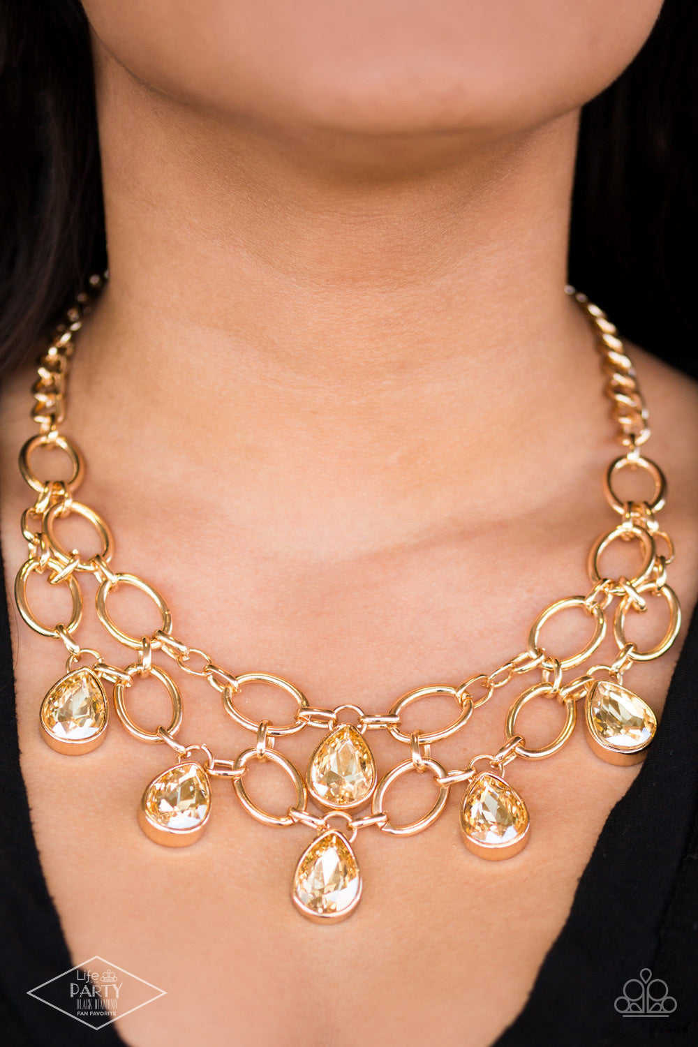 Show-Stopping Shimmer - gold - Paparazzi necklace