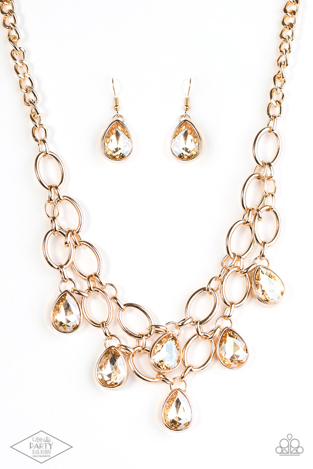 Show-Stopping Shimmer - gold - Paparazzi necklace