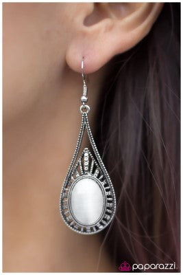 Silver Spoons - Paparazzi earrings