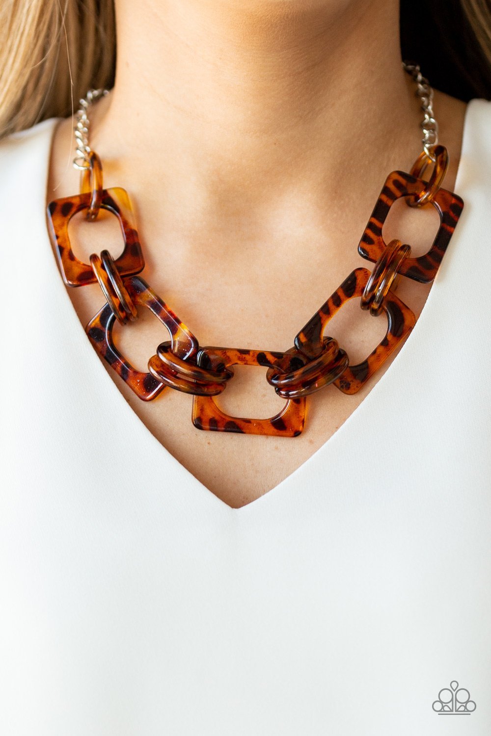 Sizzle Sizzle - brown - Paparazzi necklace