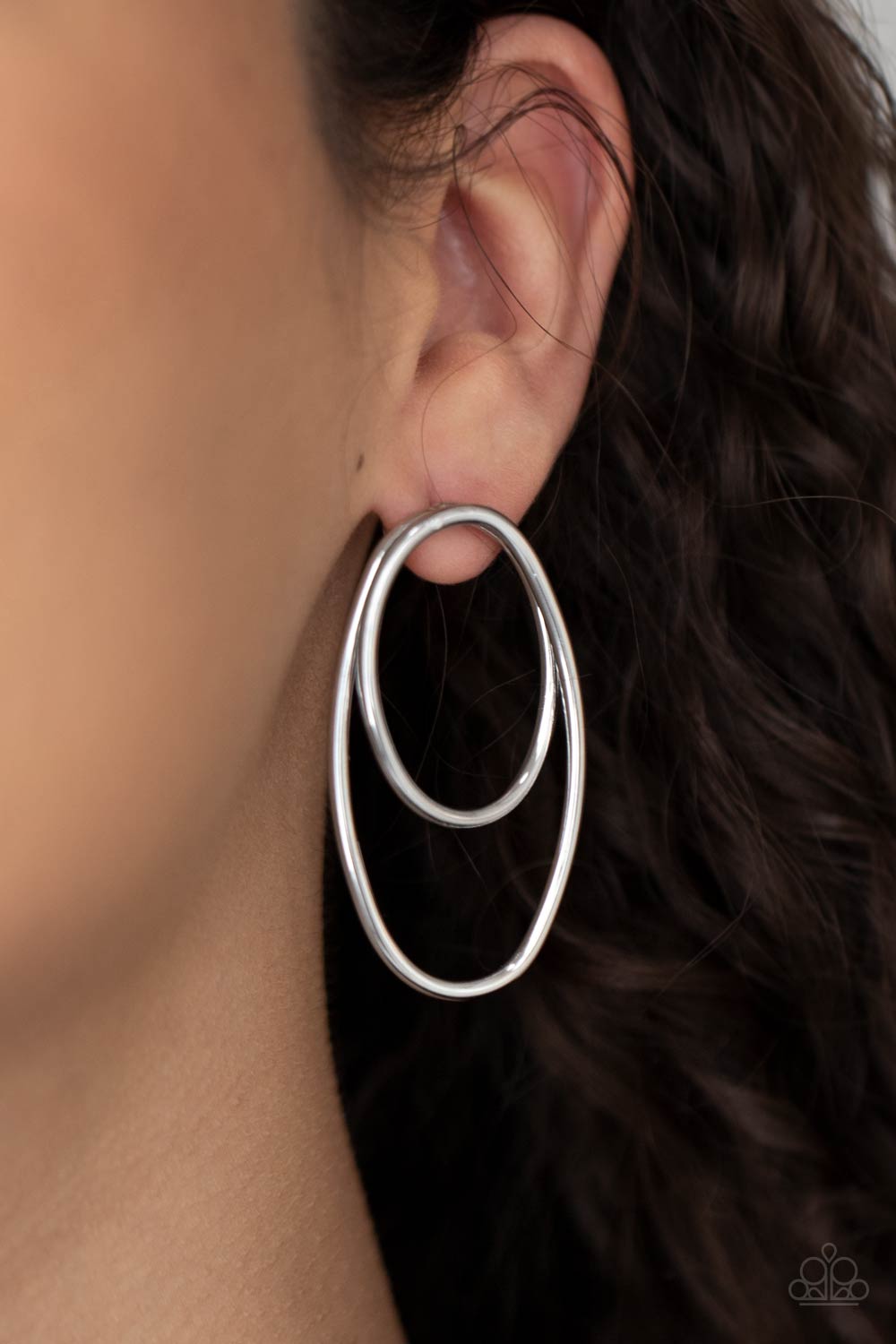 So OVAL-Dramatic - silver - Paparazzi earrings