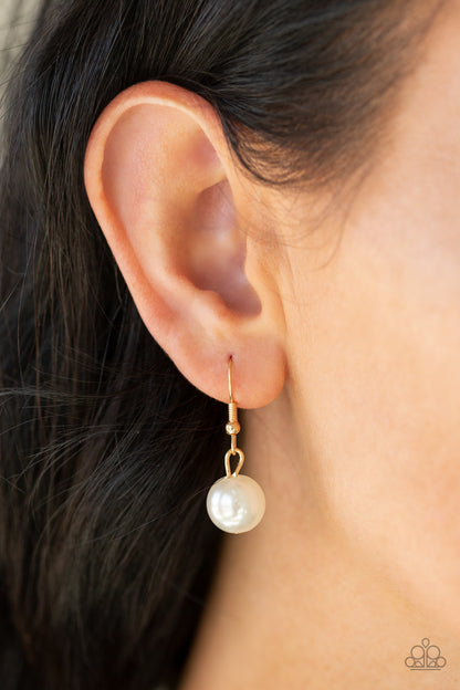 Social Hour - gold - Paparazzi necklace