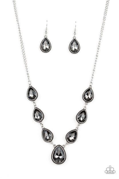 Socialite Social - silver - Paparazzi necklace