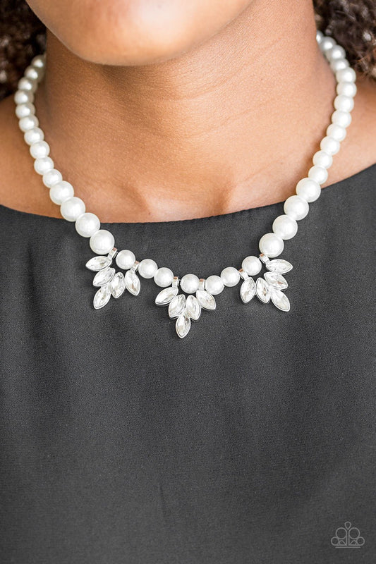 Society Socialite - white - Paparazzi necklace