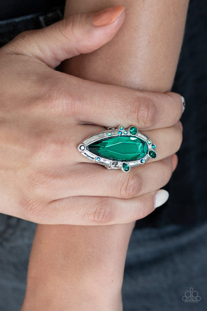 Sparkle Smitten-green-Paparazzi ring