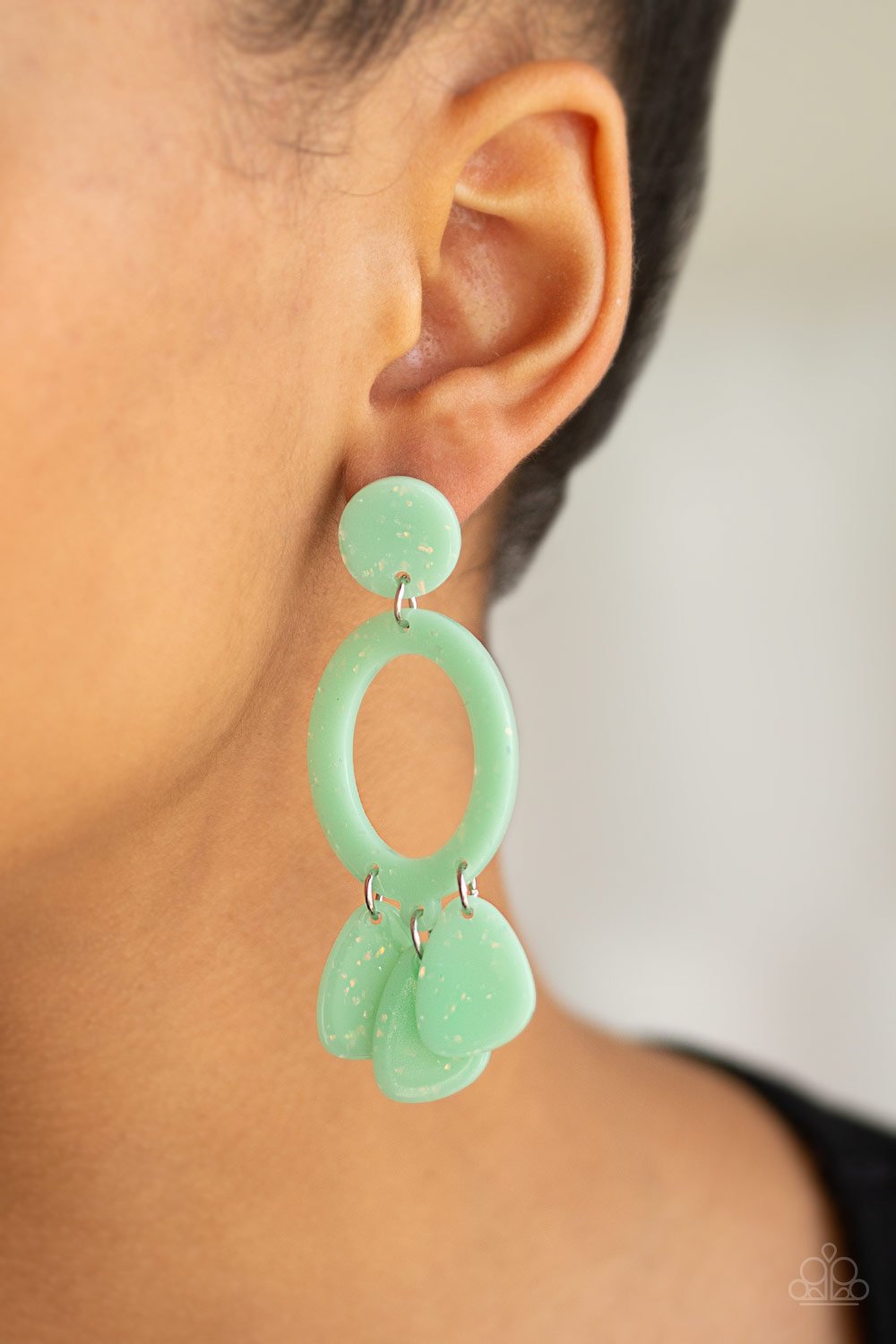 Sparkling Shores-green-Paparazzi earrings