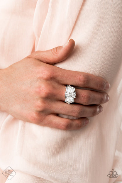 Sparkly State of Mind-white-Paparazzi ring