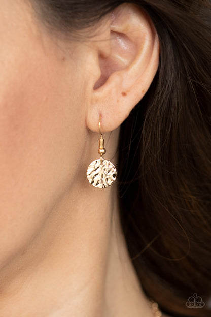 Spotlight Ready - gold - Paparazzi necklace