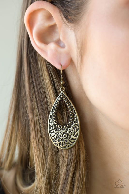 Spring Flinging - brass - Paparazzi earrings