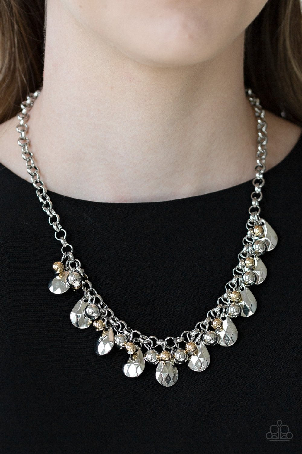 Stage Stunner-silver-Paparazzi necklace