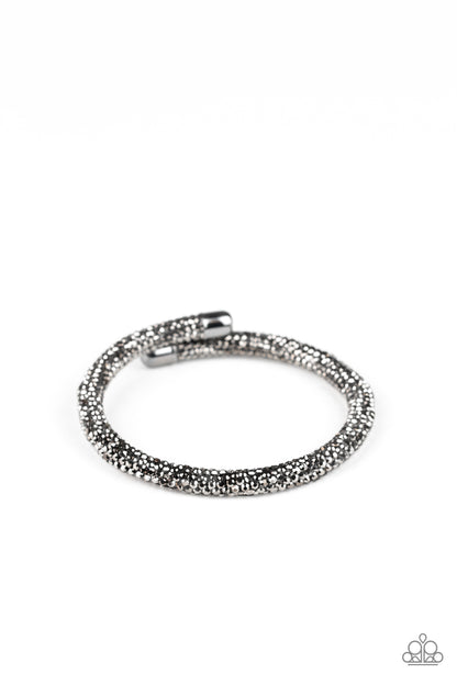 Stageworthy Sparkle - black - Paparazzi bracelet