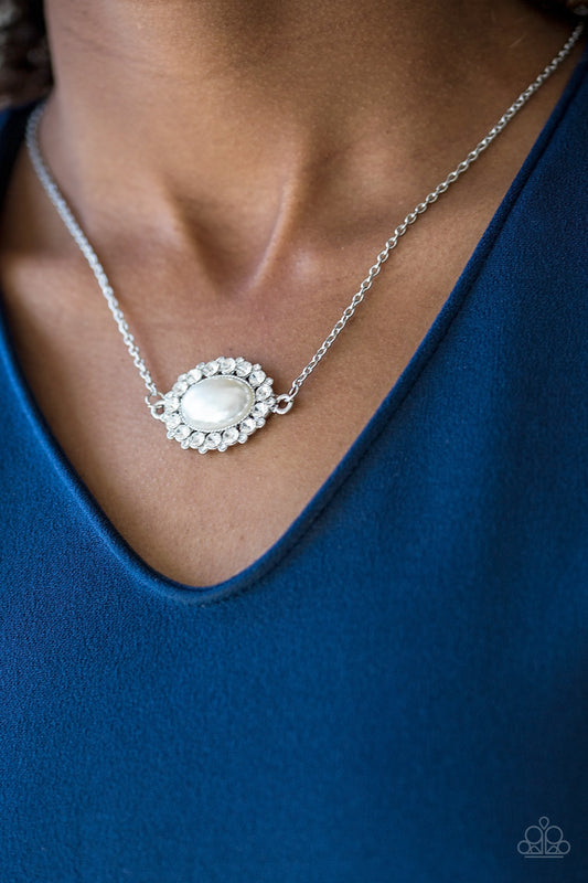 Stardom Shine - white - Paparazzi necklace