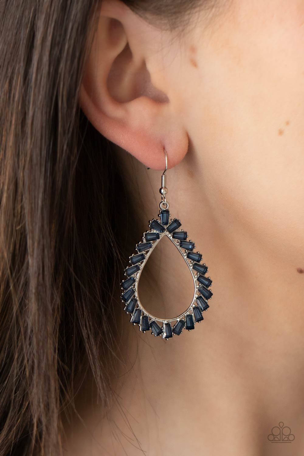 Stay Sharp - blue - Paparazzi earrings