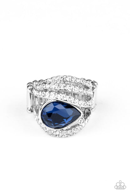Stepping Up The Glam - blue - Paparazzi ring