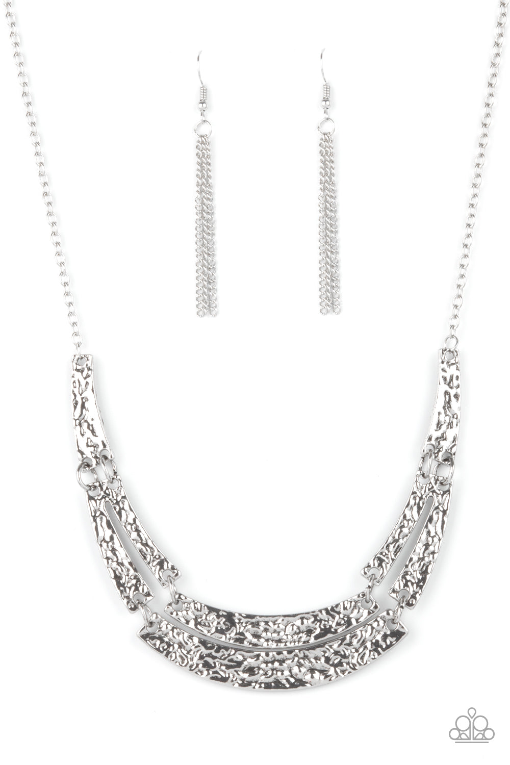 Stick To The ARTIFACTS - silver - Paparazzi necklace