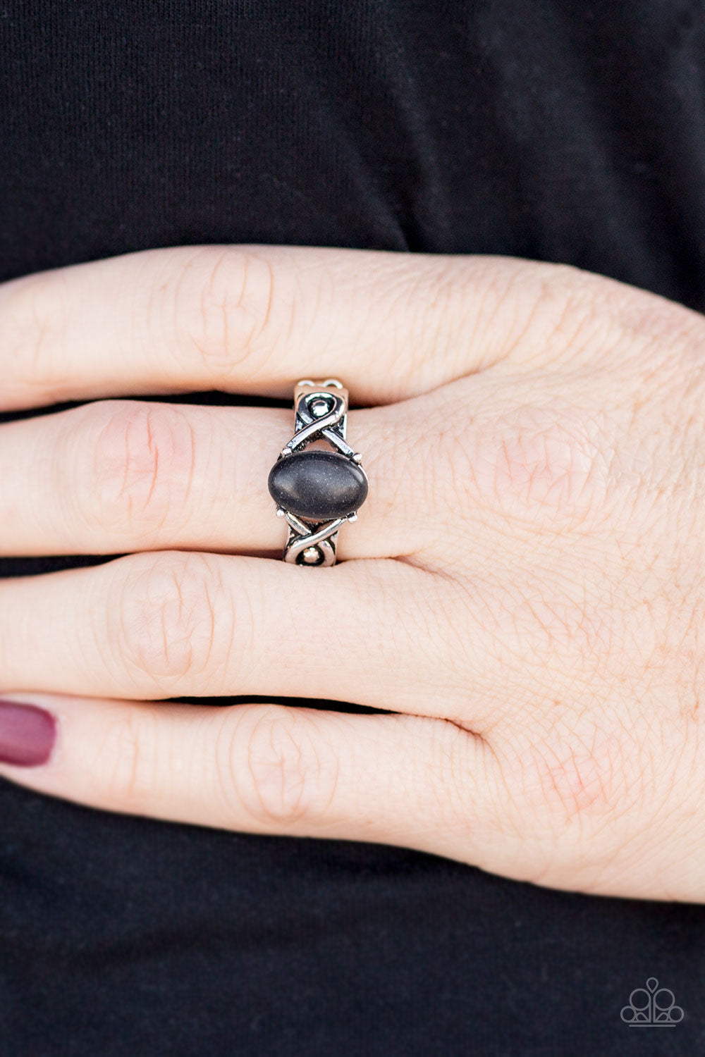 Stone Thrones - black - Paparazzi ring