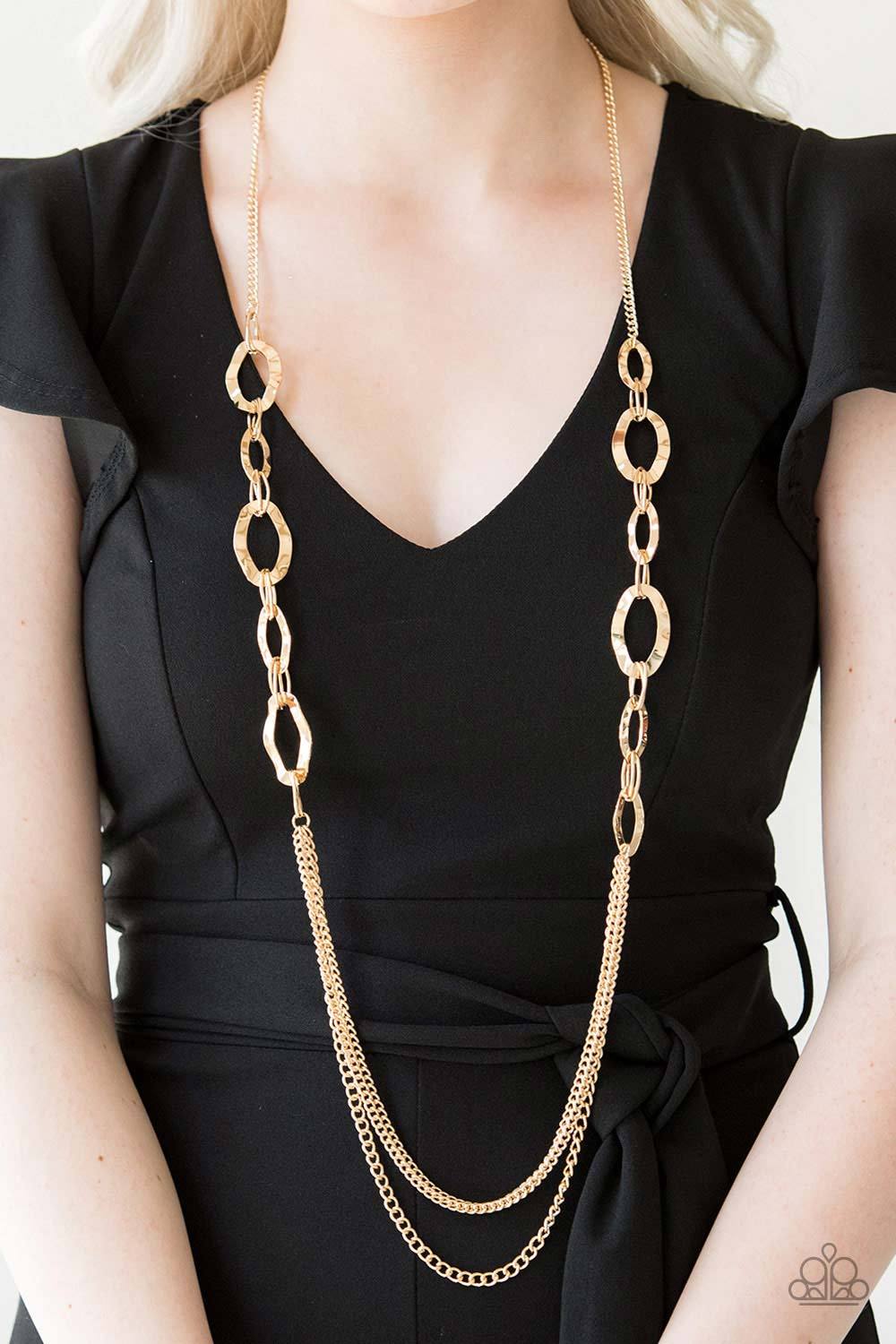 Street Beat - gold - Paparazzi necklace