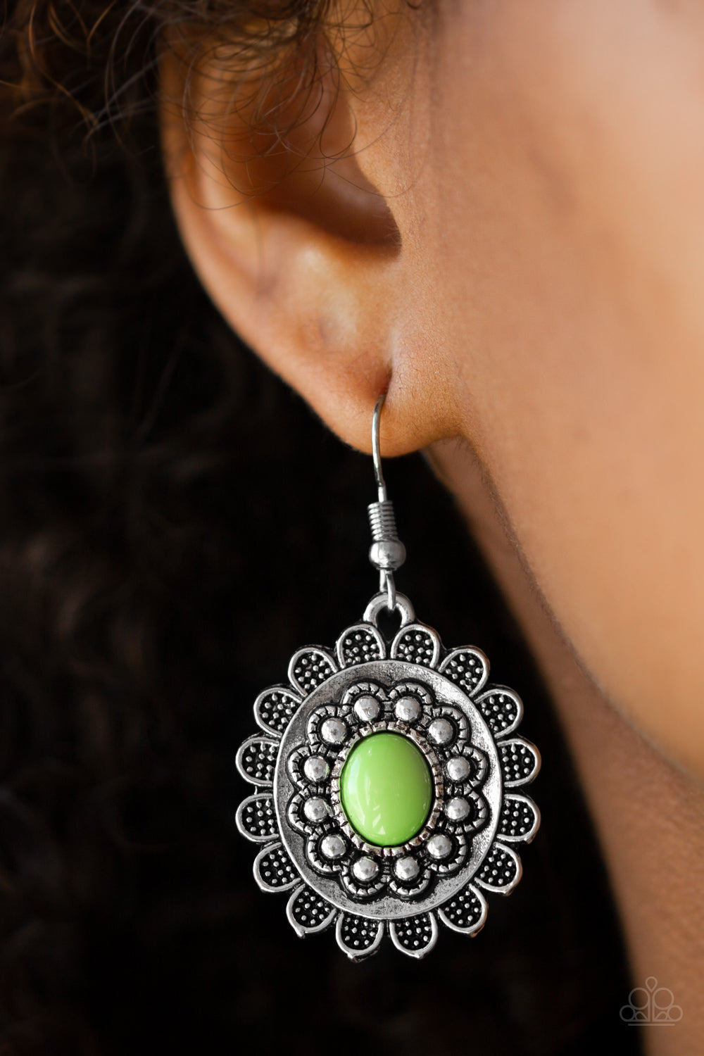 Summer Bloom - green - Paparazzi earrings