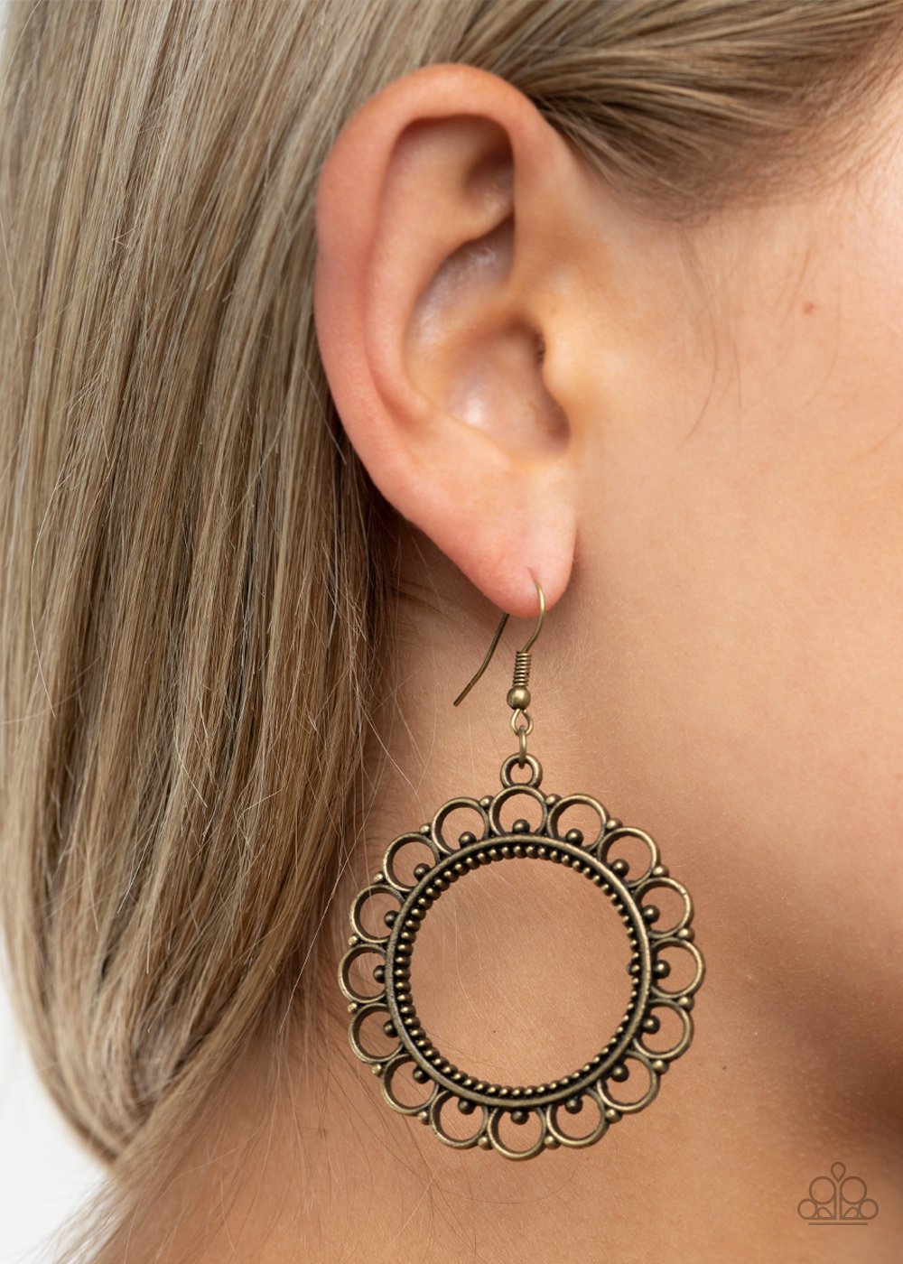 Sun Lounge-brass-Paparazzi earrings