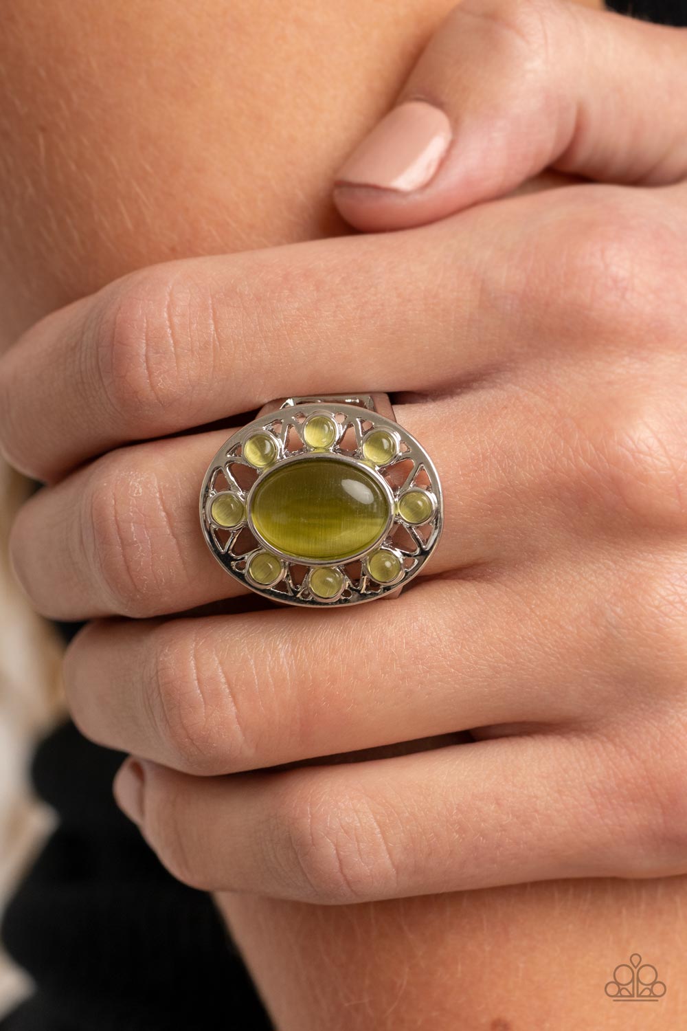 Sunny Solstice - green - Paparazzi ring