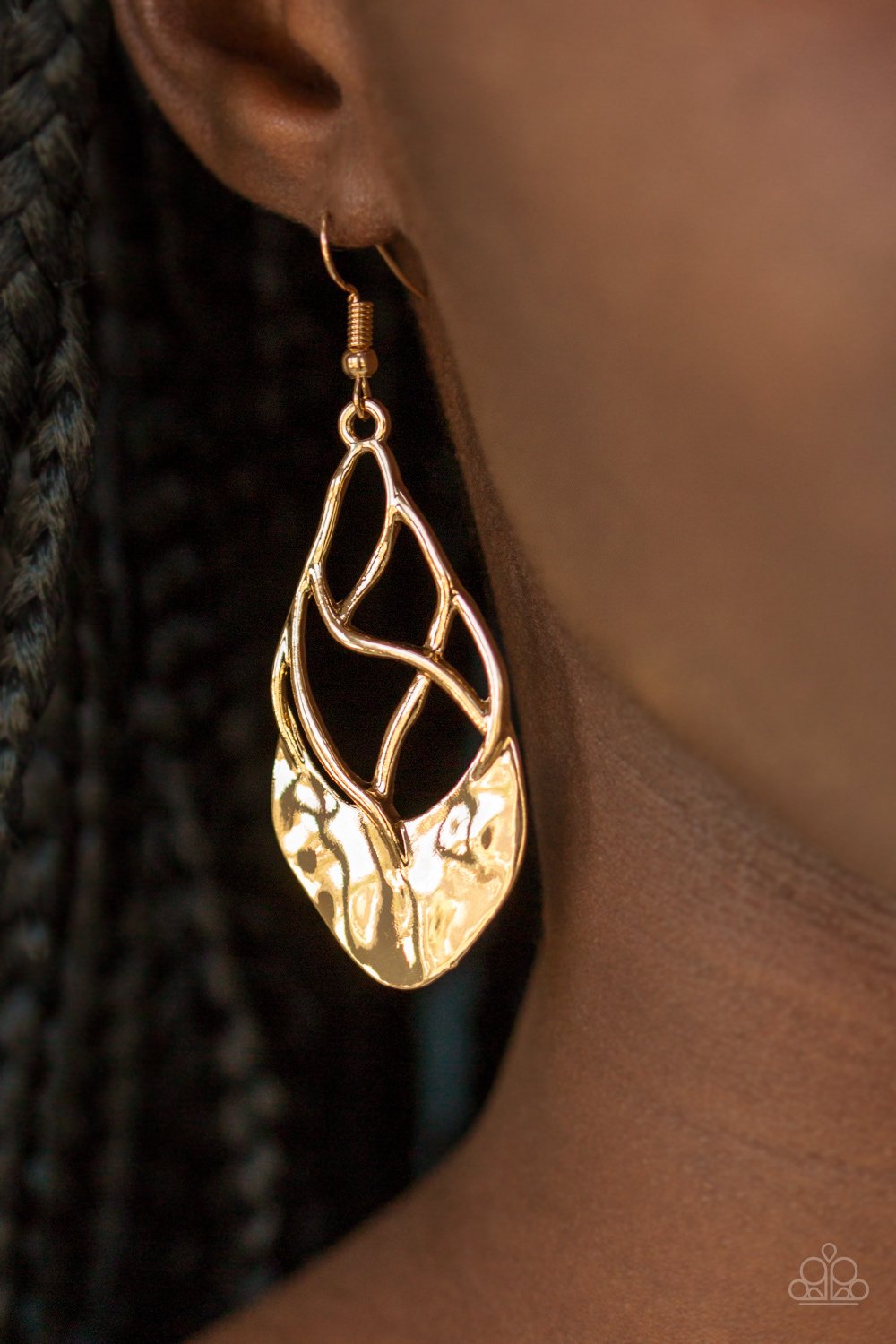 Super Swanky-gold-Paparazzi earrings