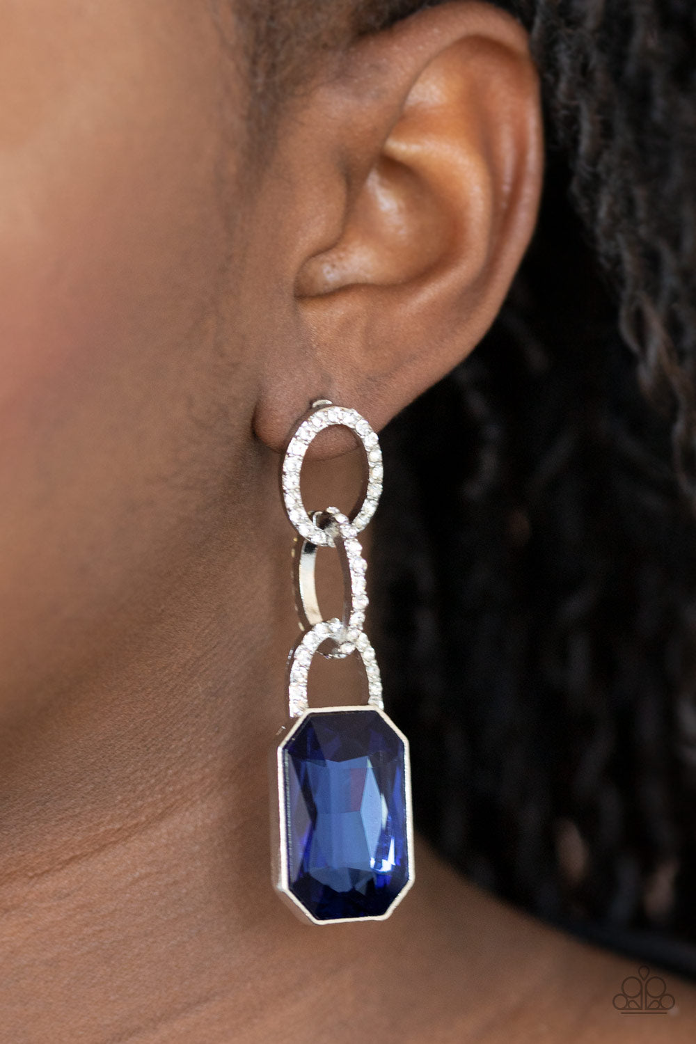 Superstar Status - blue - Paparazzi earrings