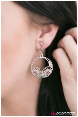 Swing into Spring - Paparazzi clip-on earrings