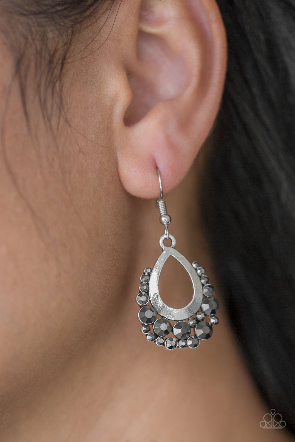Table for Two - silver - Paparazzi earrings 