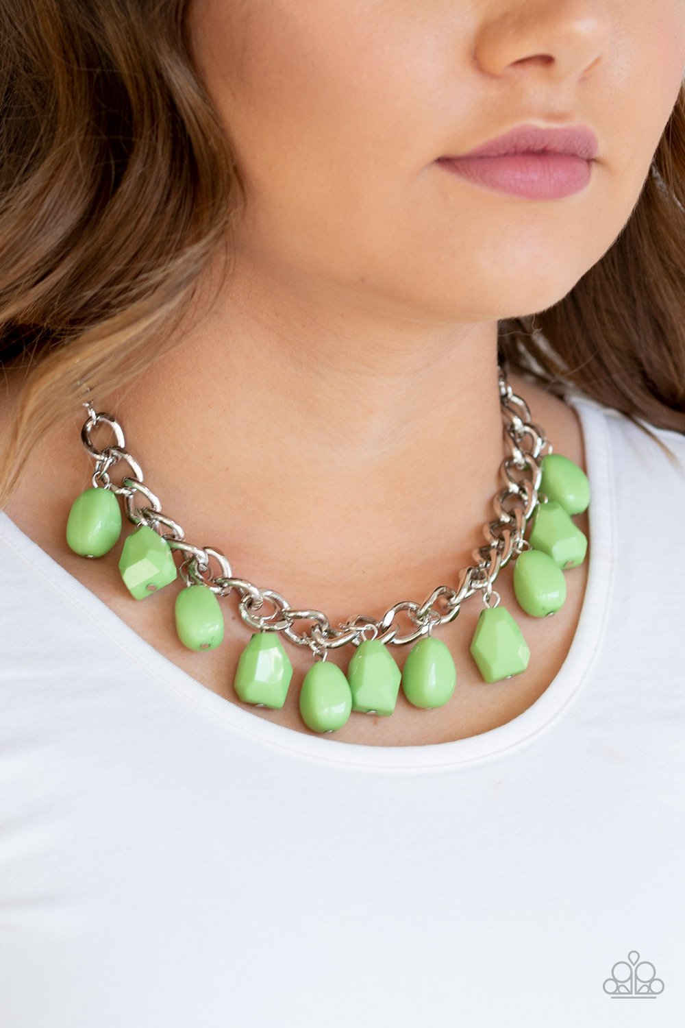 Take the Color Wheel-green-Paparazzi necklace