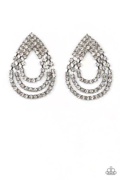 Take a POWER Stance - black - Paparazzi earrings