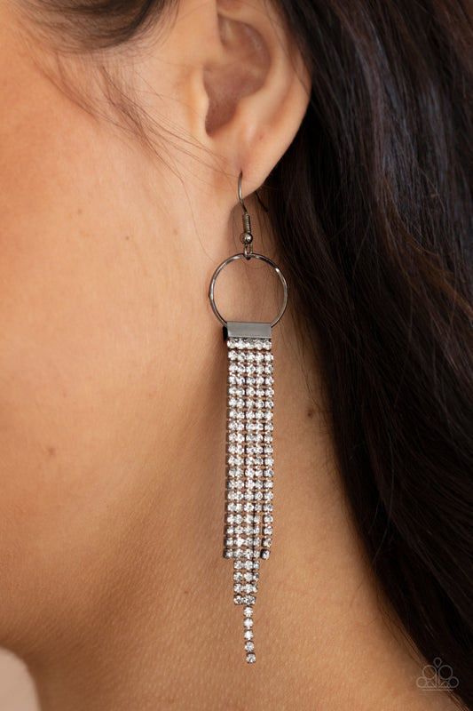 Tapered Twinkle - black - Paparazzi earrings