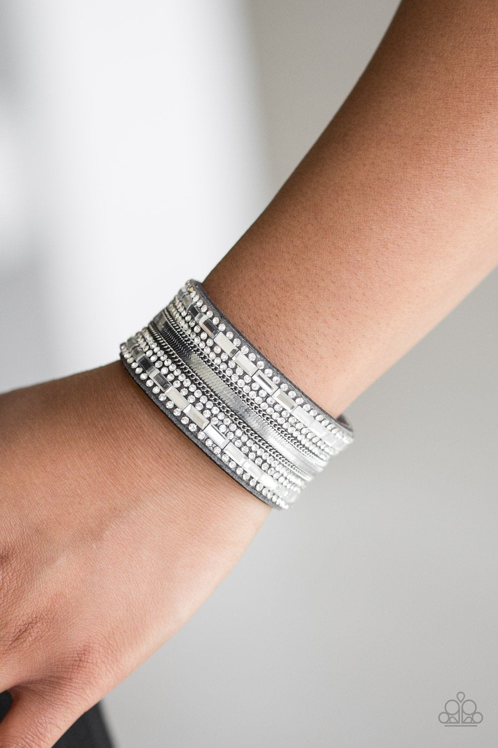 Teasingly Tomboy - silver - Paparazzi bracelet