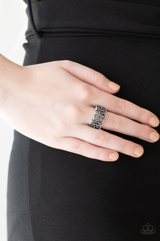 Tell Me How You Really FRILL - silver - Paparazzi ring