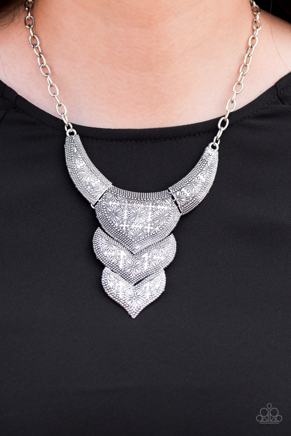 Texas Temptress-silver-Paparazzi necklace