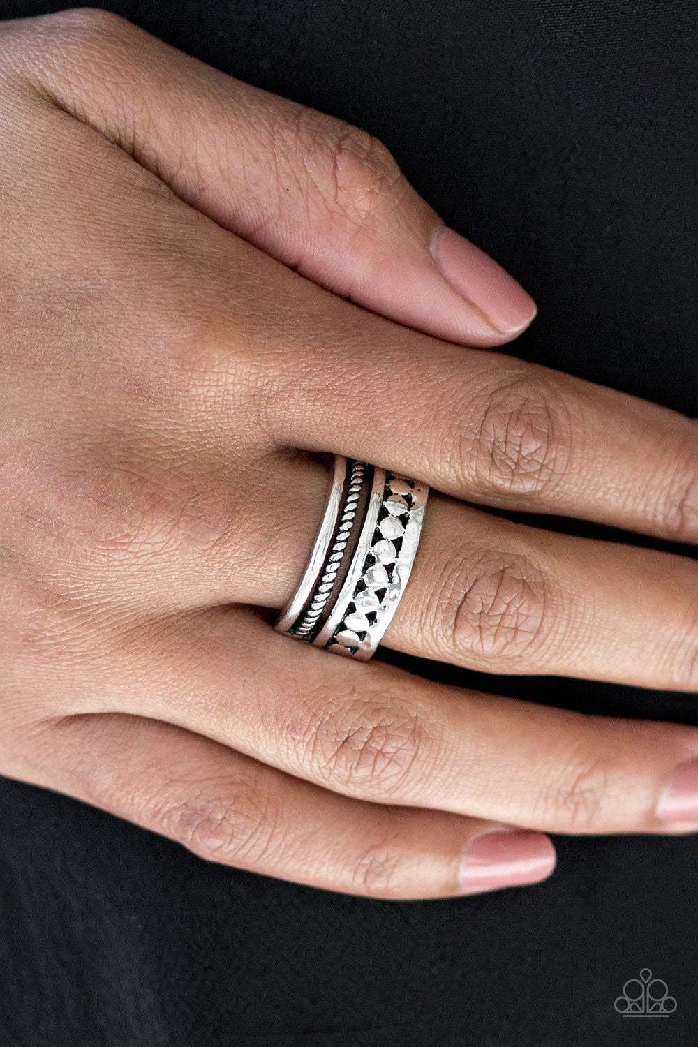 Textile Tease - silver - Paparazzi ring