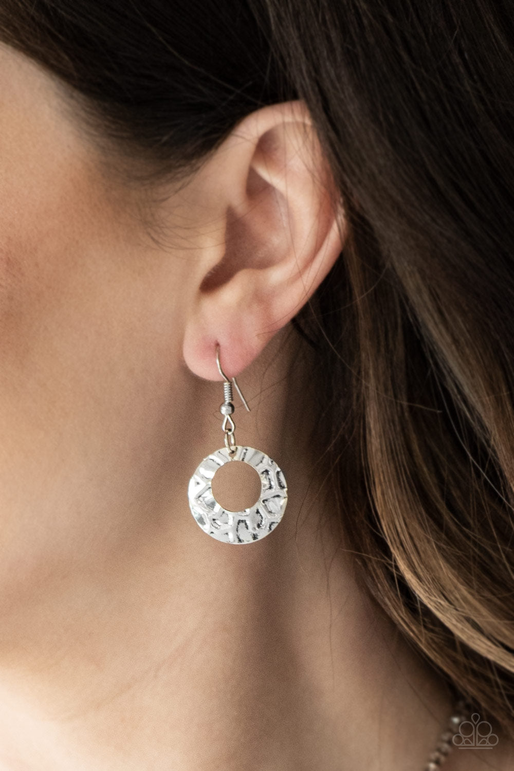 Texture Trio - silver - Paparazzi necklace