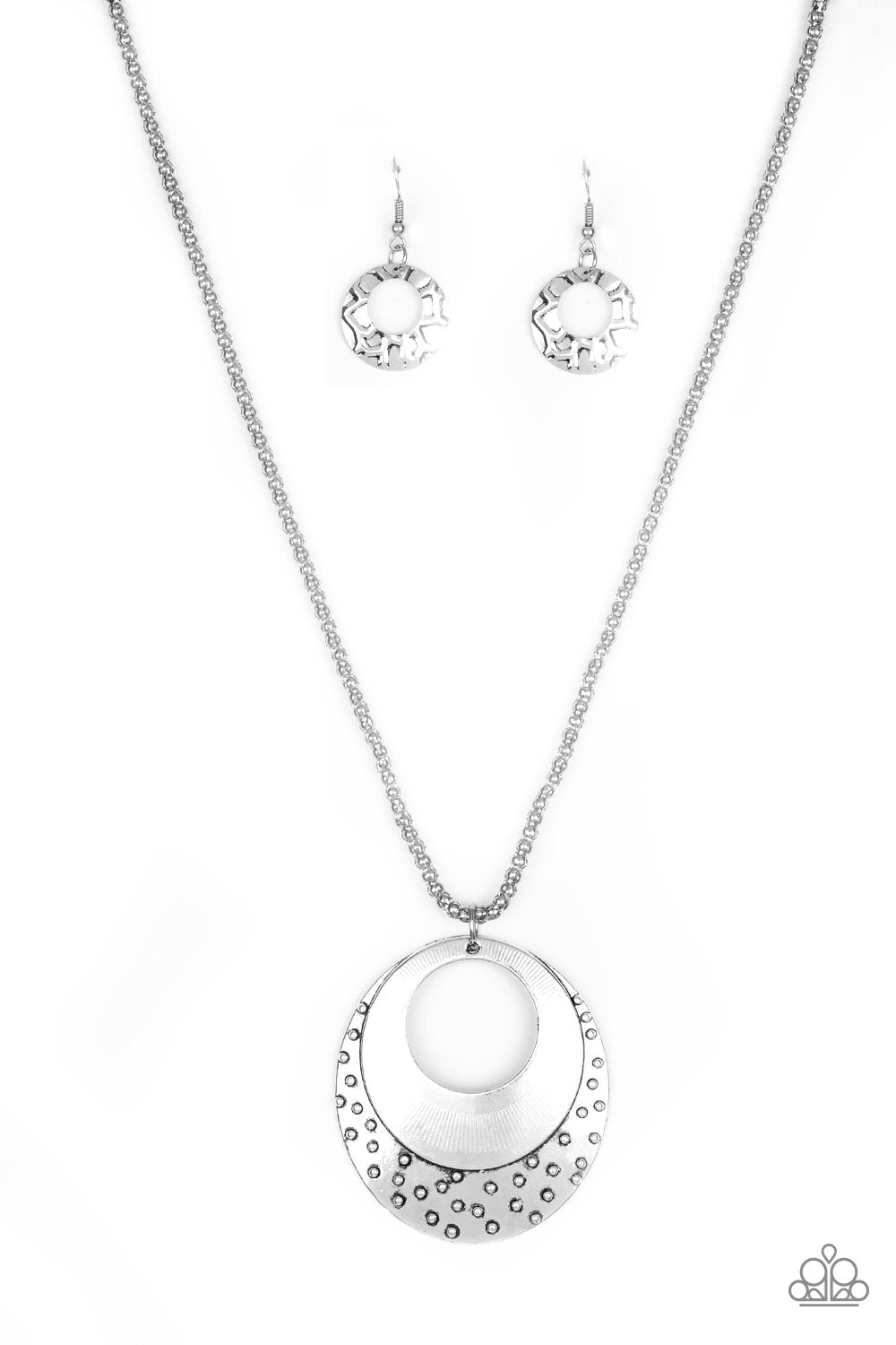 Texture Trio - silver - Paparazzi necklace