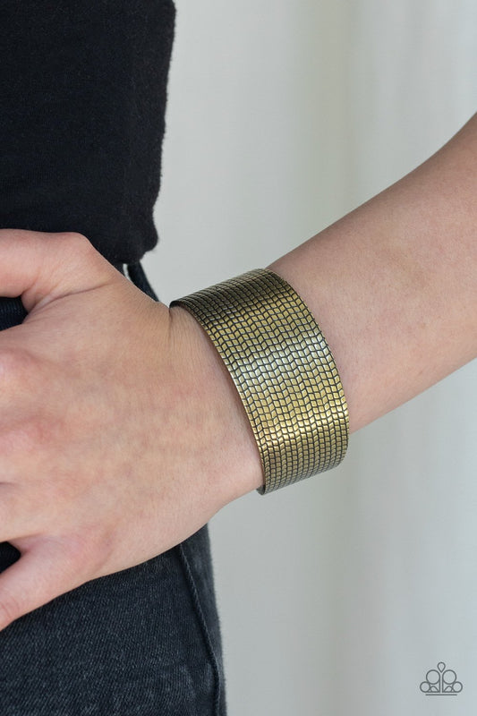 Texture Trailblazer-brass-Paparazzi bracelet