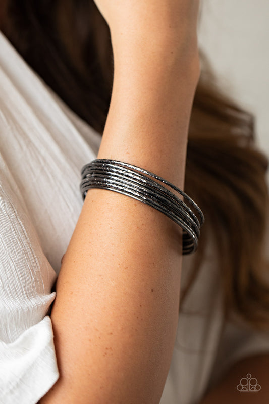 Thanks for GLISTENING - black - Paparazzi bracelet