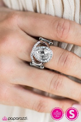the Big Bling Theory - Paparazzi ring